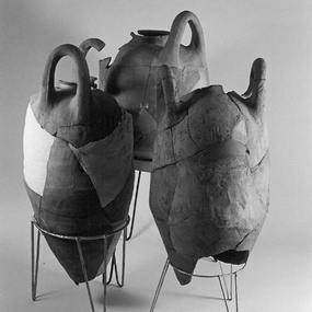 ‘Basket handle’ amphorae from the Ma’agan Mikhael shipwreck (Photographer: David Ivan. Courtesy: Leon Recanati Institute for Maritime Studies, University of Haifa).