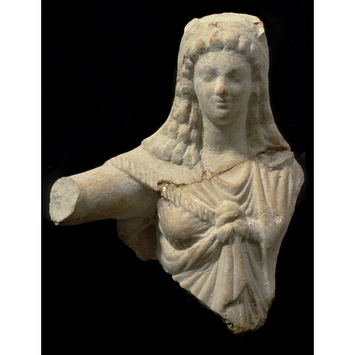 Terracotta figurine from Amathous (© École française d’Athènes/ Y999).
