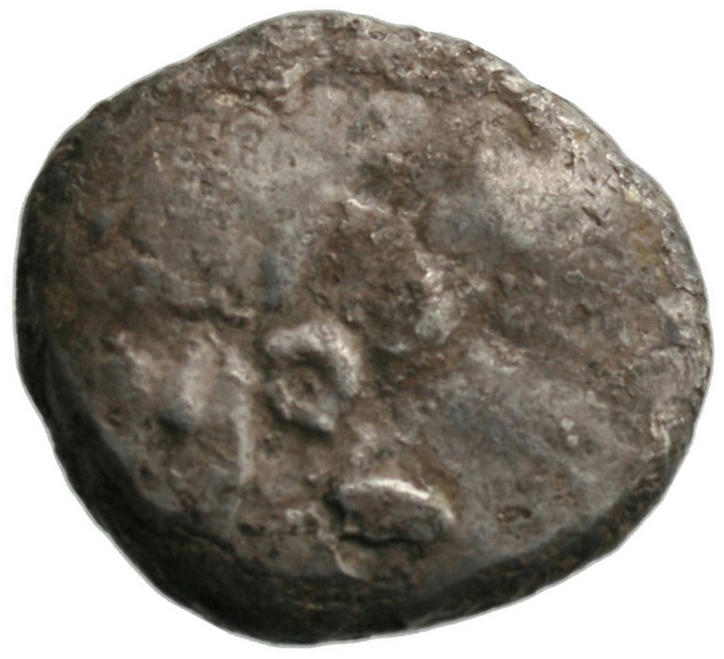 Εμπροσθότυπος 'SilCoinCy A1946, acc.no.: . Silver coin of king Uncertain king of Lapethos of Lapethos 500 - 470 BC. Weight: 10.93g, Axis: 12h, Diameter: 23mm. Obverse type: Female head r. with long hair and circular earring. Obverse symbol: -. Obverse legend: - in -. Reverse type: Athena head l. with corinthian helmet. Reverse symbol: -. Reverse legend: - in -.